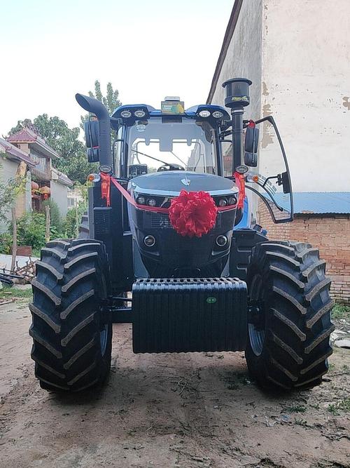 1100农用拖拉机有多重？-第1张图片-宁夏农业信息网